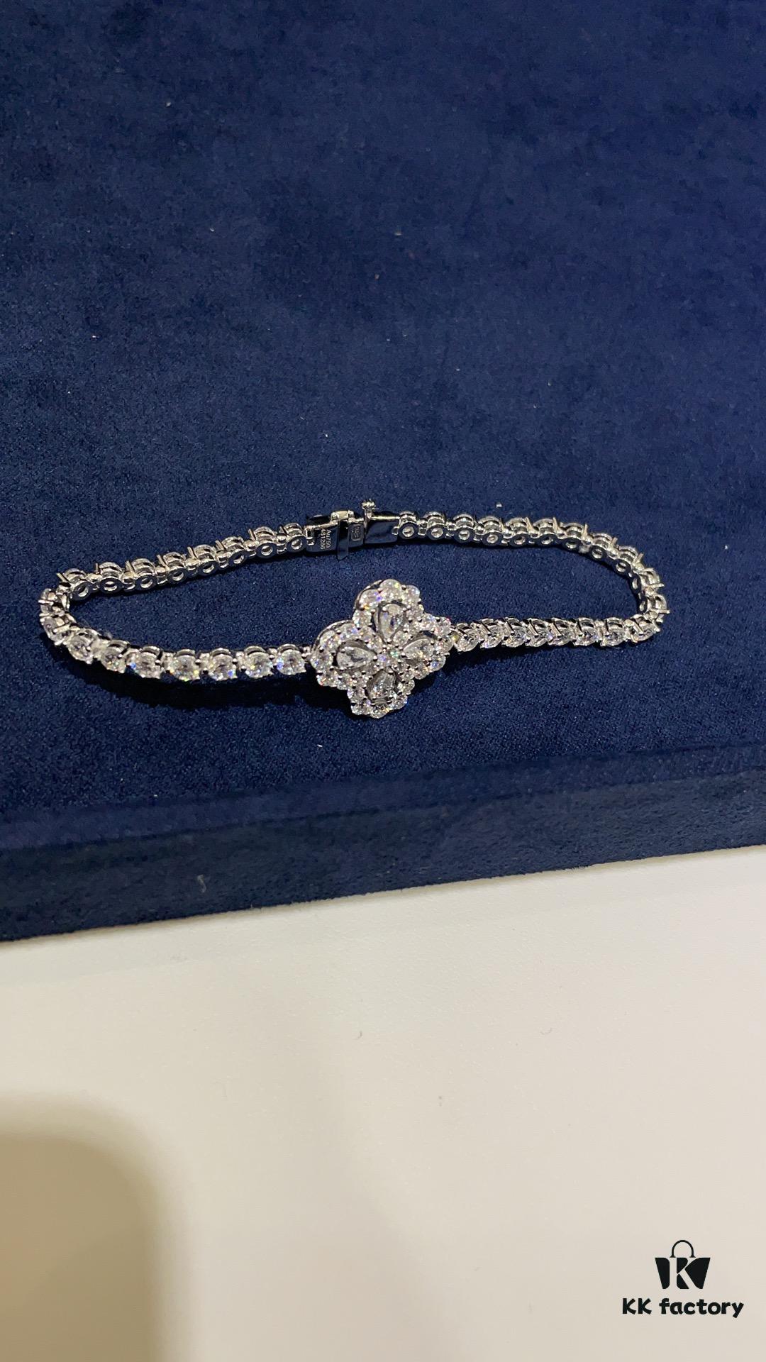 Harry Winston New Arrival Loop Luxury Clover Diamond Bracelet