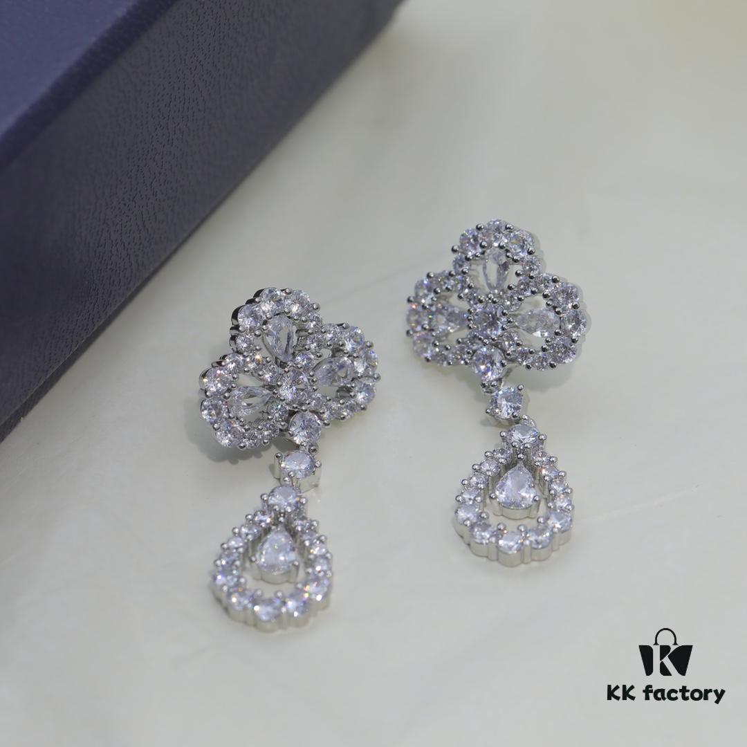 Harry Winston Classic Clover Full Diamond Stud Earrings, Exquisitely Crafted, Identical to Original Design, Worn by Celebrities, Stunningly Beautiful, Luxurious and Elegant