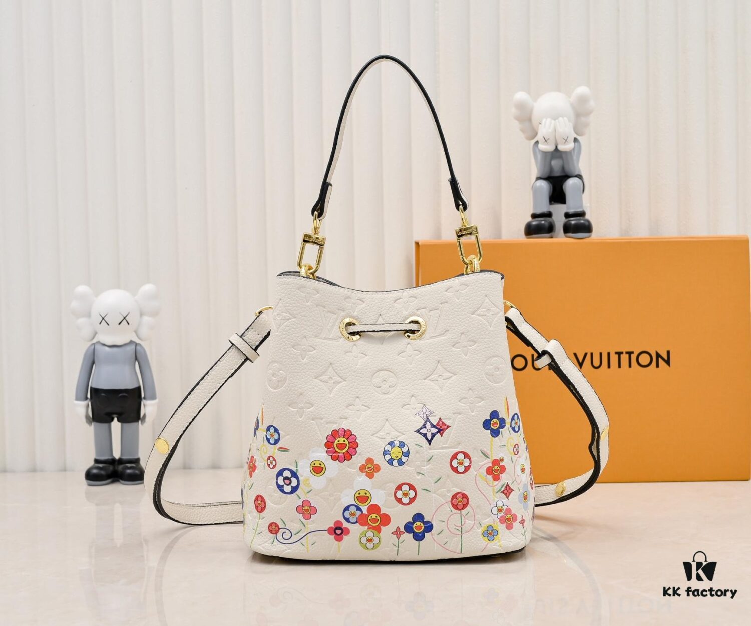 M13676 M44021 NeoNoe BB Bucket Bag from Louis Vuitton × Takashi Murakami Re-Edition Collection