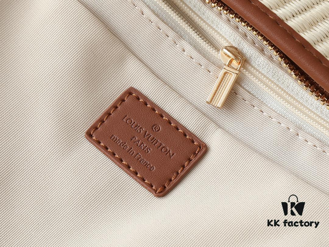 Upgraded Original M66588 Wallet On Chain Handbag from Louis Vuitton LV Bloom Collection