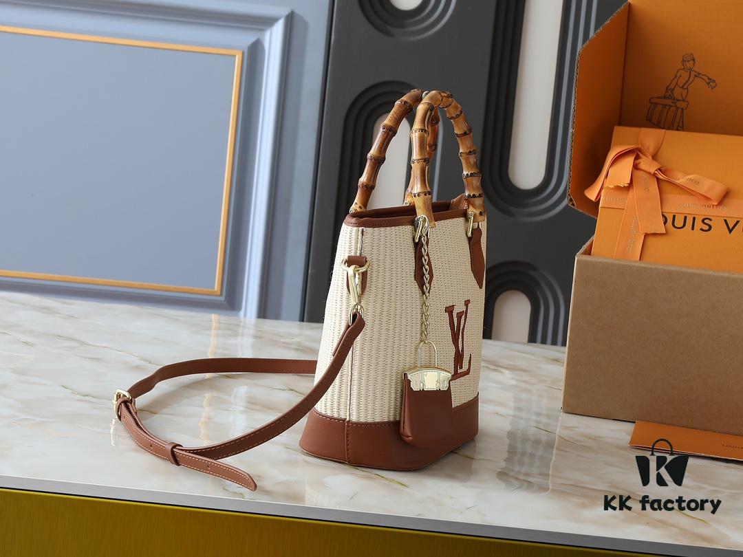 Upgraded Original M66588 Wallet On Chain Handbag from Louis Vuitton LV Bloom Collection