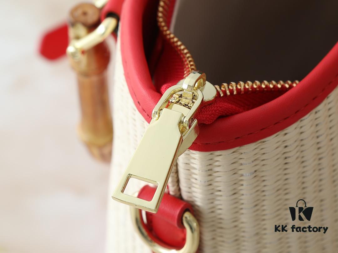 Upgraded Original M66588 Wallet On Chain Handbag from Louis Vuitton LV Bloom Collection