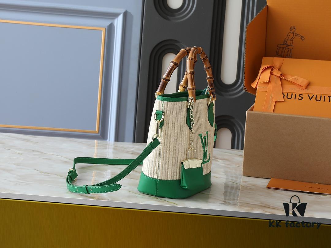 Upgraded Original M66588 Wallet On Chain Handbag from Louis Vuitton LV Bloom Collection