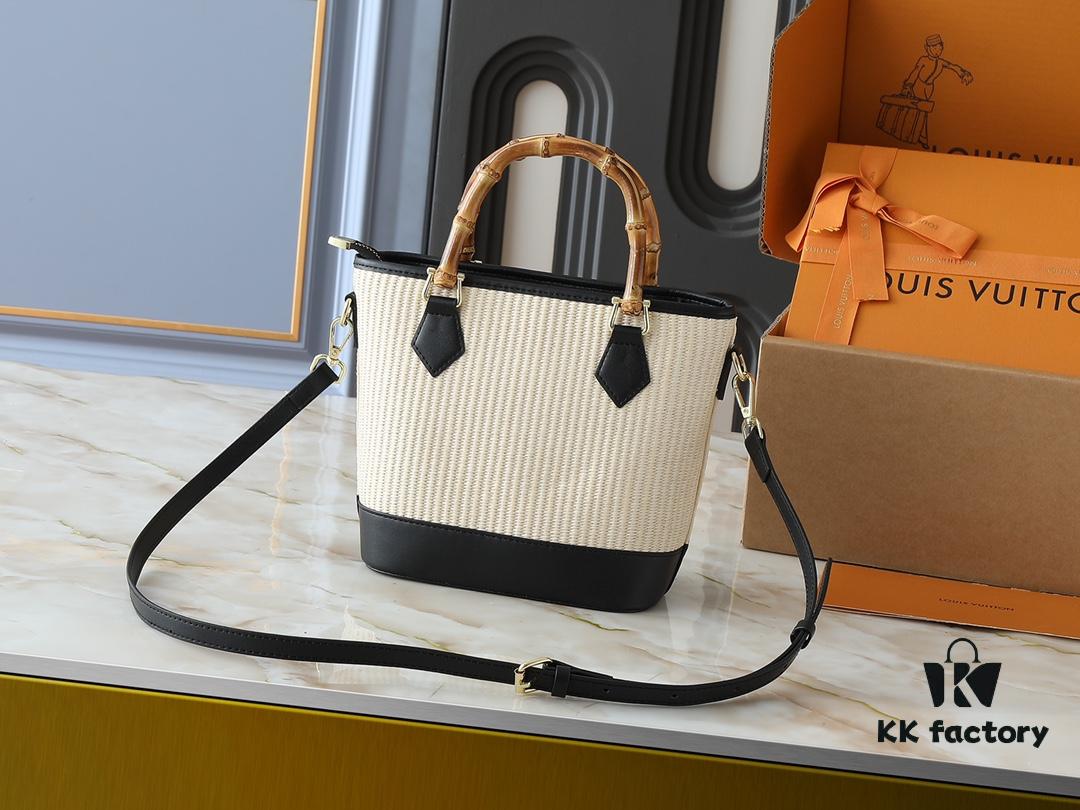 Upgraded Original M66588 Wallet On Chain Handbag from Louis Vuitton LV Bloom Collection