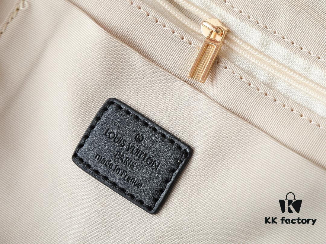 Upgraded Original M66588 Wallet On Chain Handbag from Louis Vuitton LV Bloom Collection