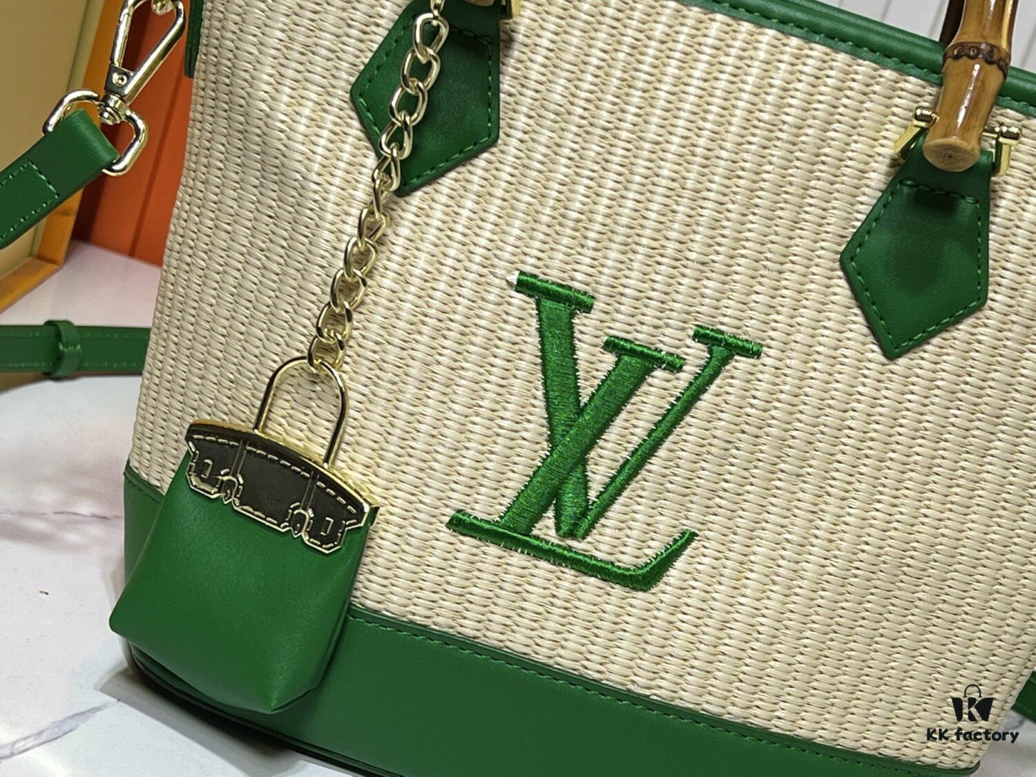 Upgraded Original 66588 Wallet On Chain Handbag from Louis Vuitton LV Bloom Collection