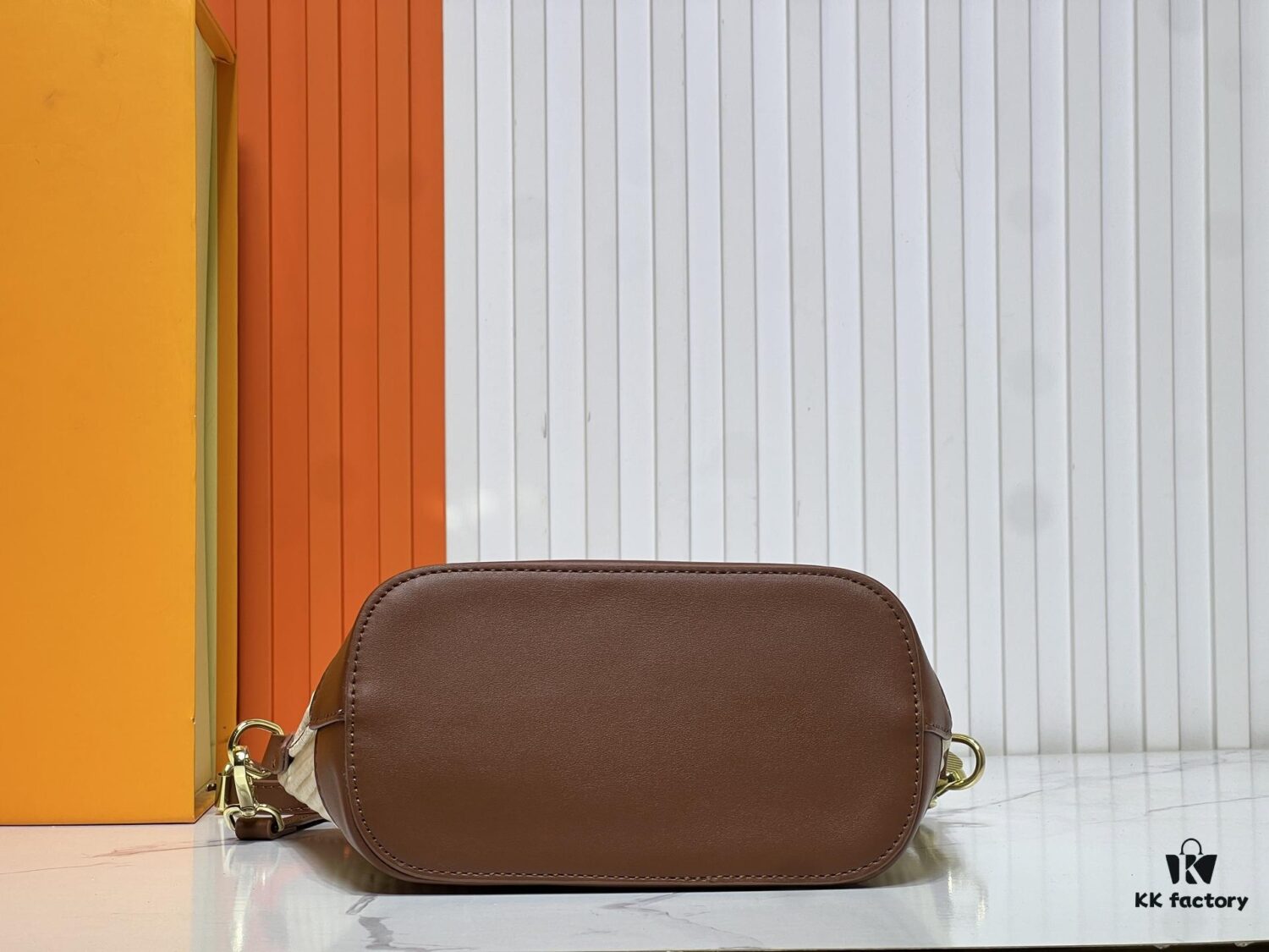 Upgraded Original 66588 Wallet On Chain Handbag from Louis Vuitton LV Bloom Collection