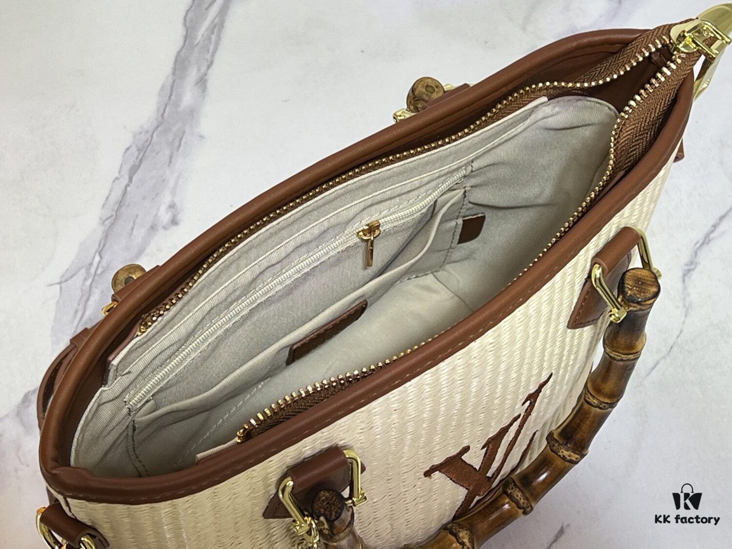 Upgraded Original 66588 Wallet On Chain Handbag from Louis Vuitton LV Bloom Collection