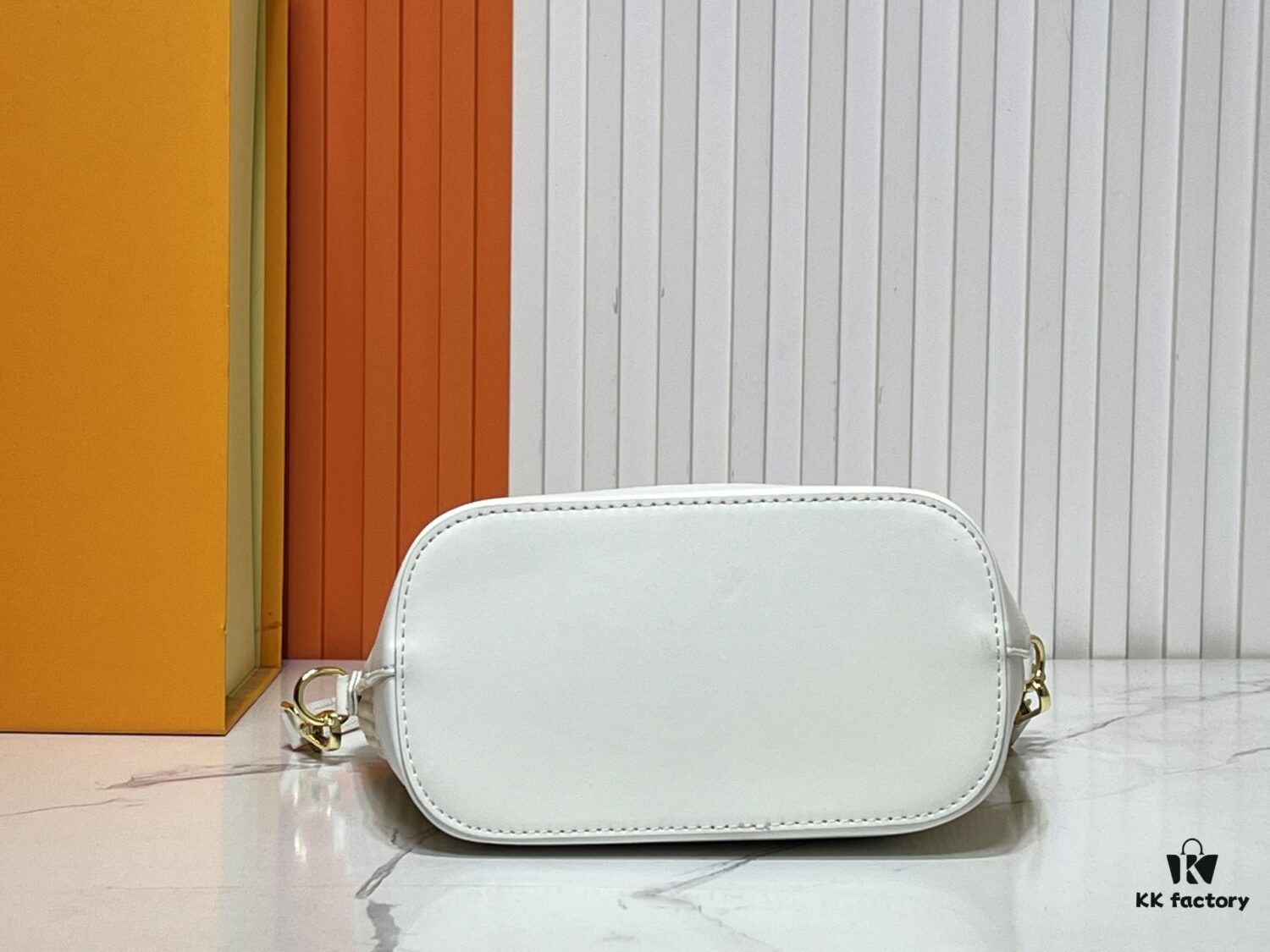 Upgraded Original 66588 Wallet On Chain Handbag from Louis Vuitton LV Bloom Collection