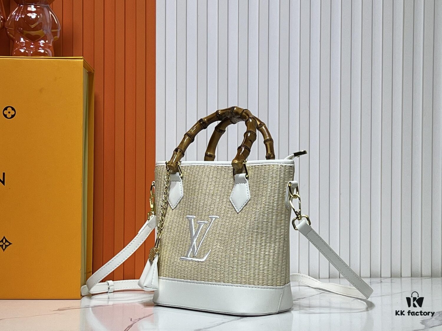 Upgraded Original 66588 Wallet On Chain Handbag from Louis Vuitton LV Bloom Collection