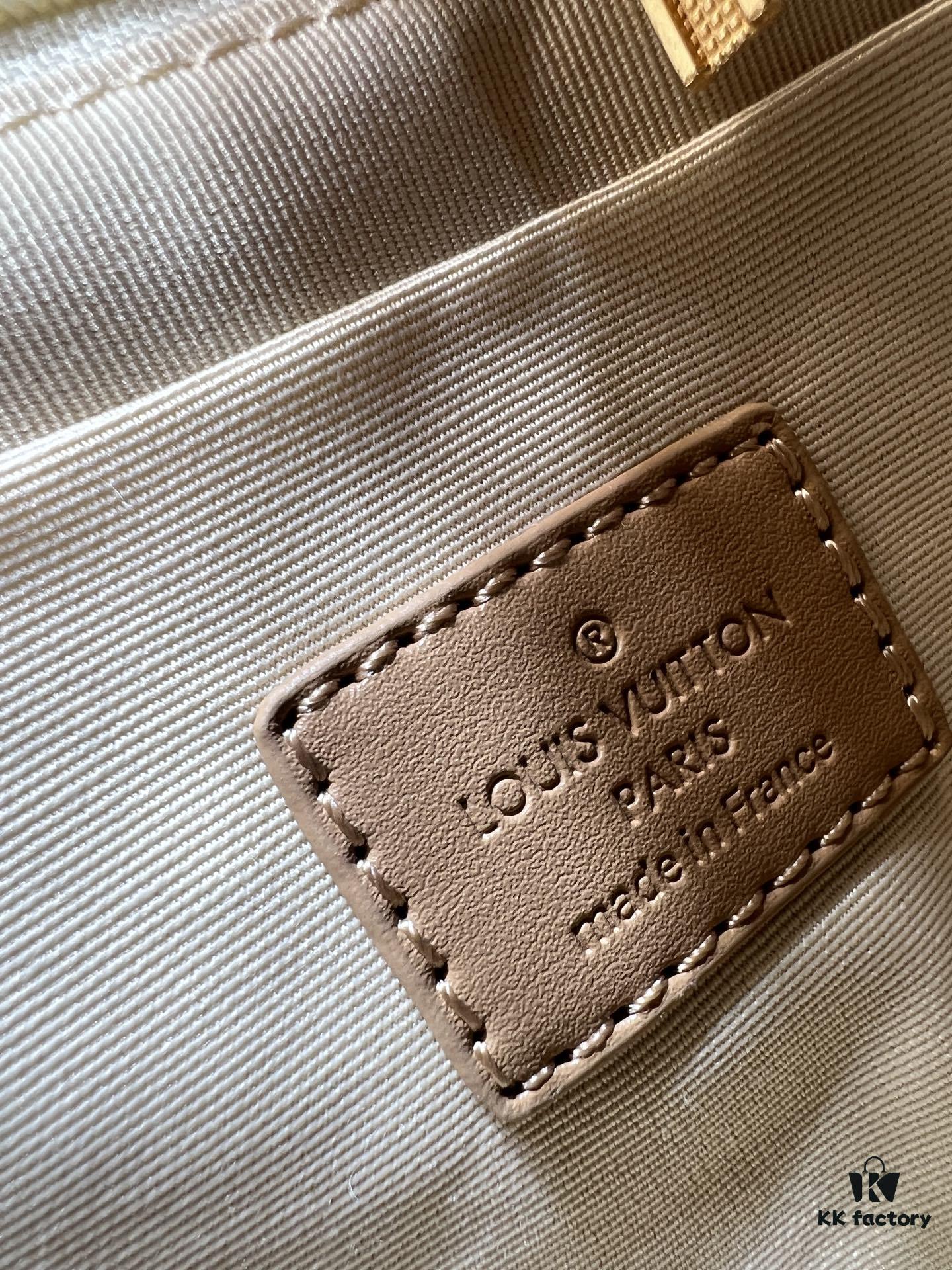 Upgraded Original 66588 Wallet On Chain Handbag from Louis Vuitton LV Bloom Collection