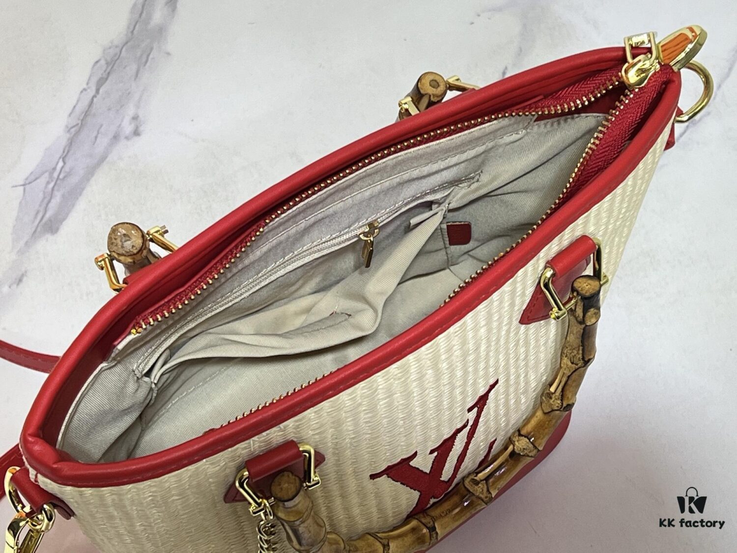 Upgraded Original 66588 Wallet On Chain Handbag from Louis Vuitton LV Bloom Collection