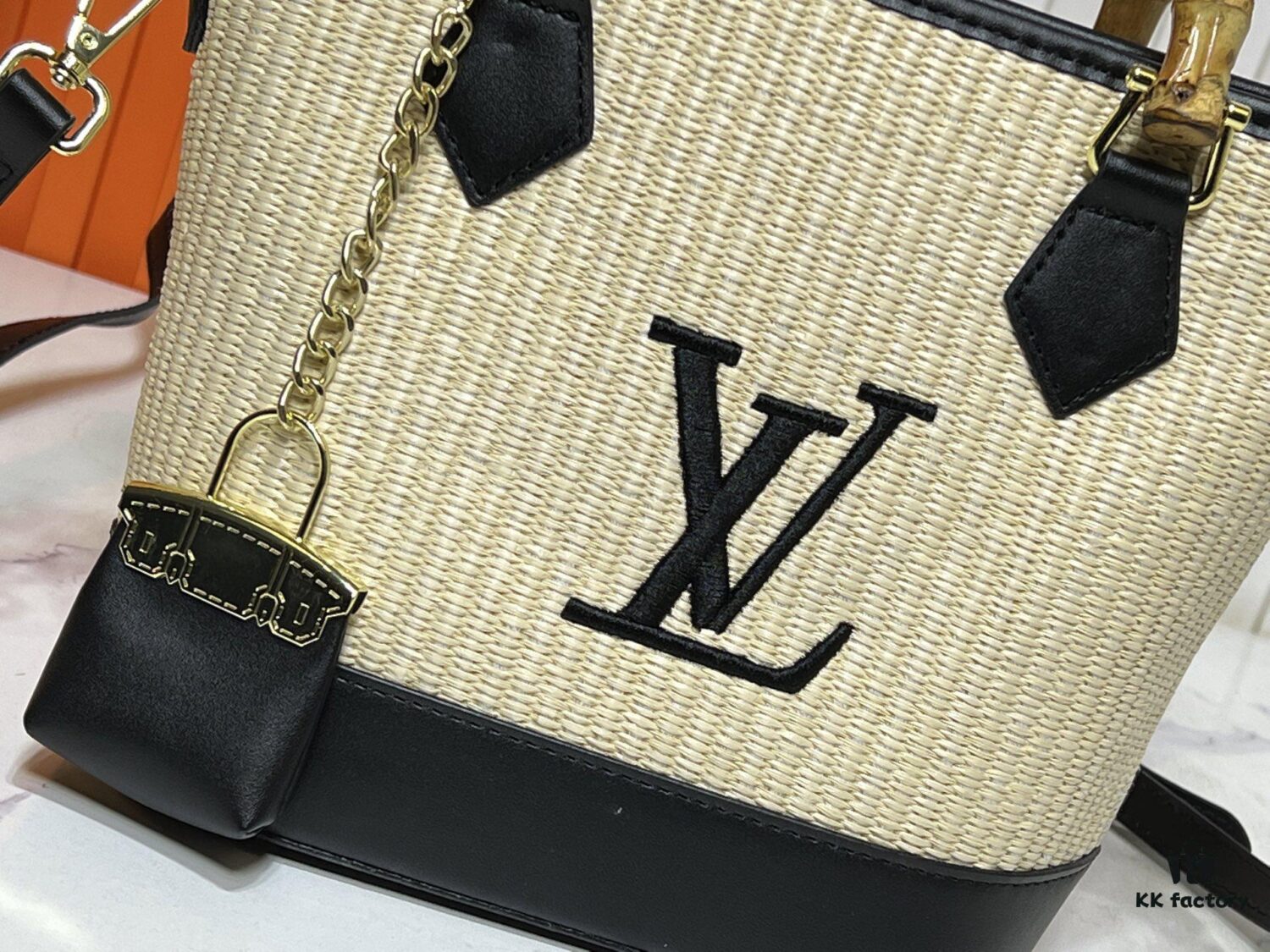 Upgraded Original 66588 Wallet On Chain Handbag from Louis Vuitton LV Bloom Collection