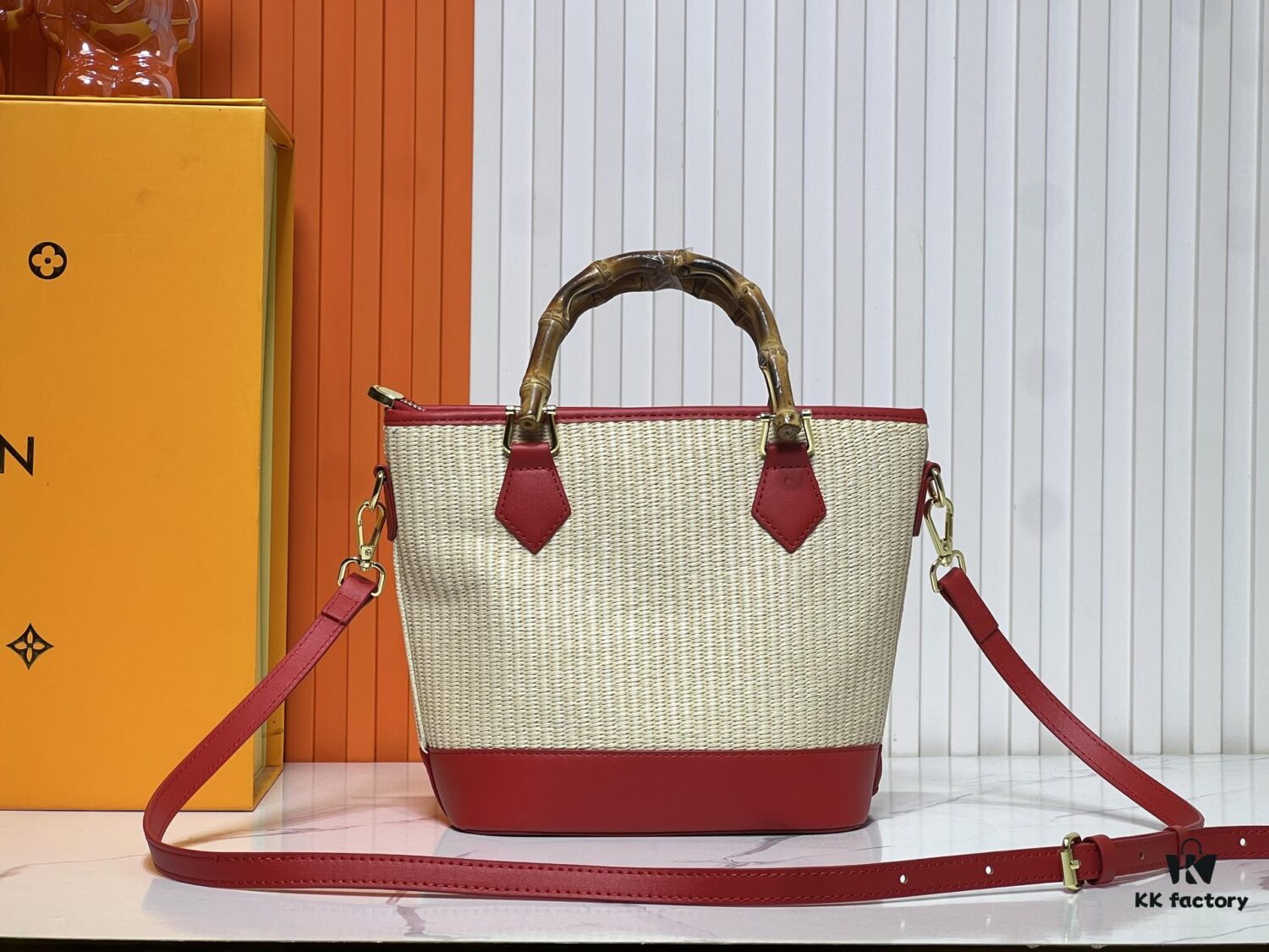 Upgraded Original 66588 Wallet On Chain Handbag from Louis Vuitton LV Bloom Collection