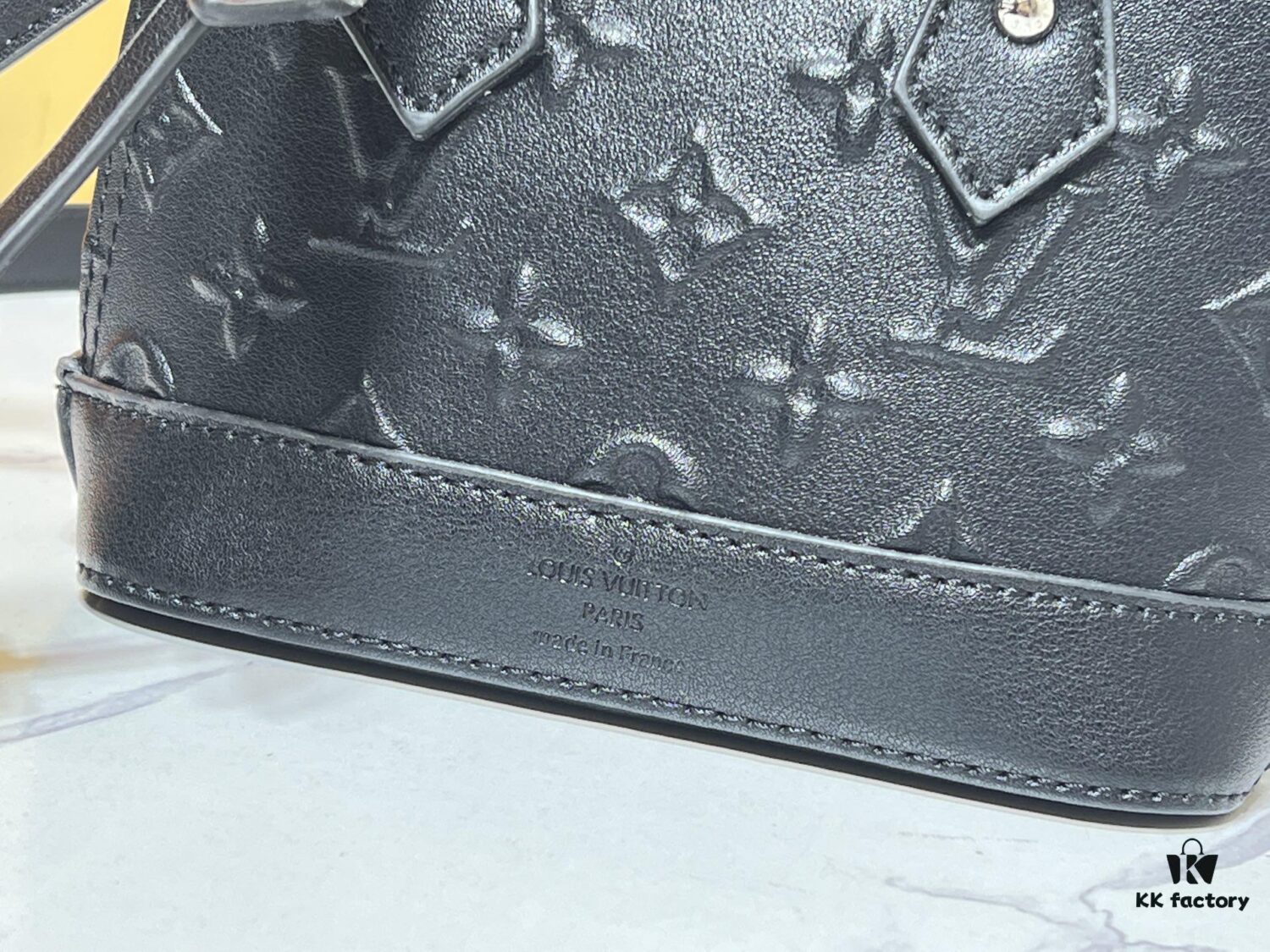 Upgraded Original Version [Alma Nano Shell Handbag] M82717 M90611 Black Embossed Series New Launch Nano Alma Bag