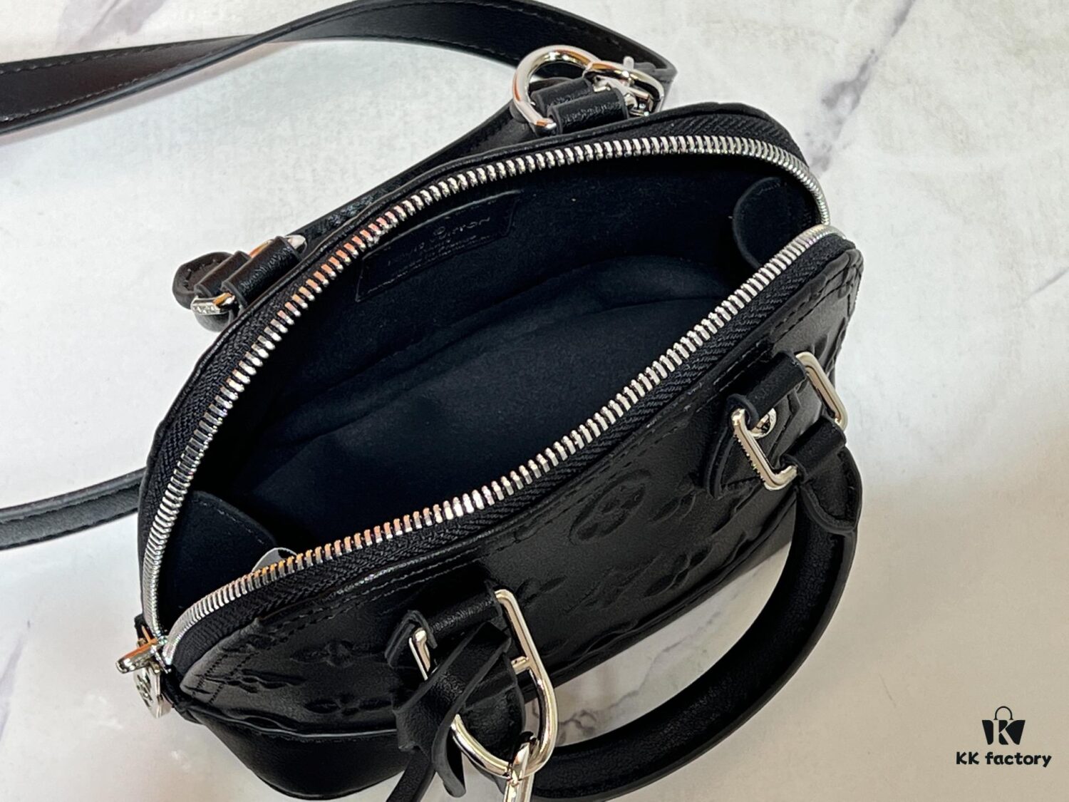 Upgraded Original Version [Alma Nano Shell Handbag] M82717 M90611 Black Embossed Series New Launch Nano Alma Bag