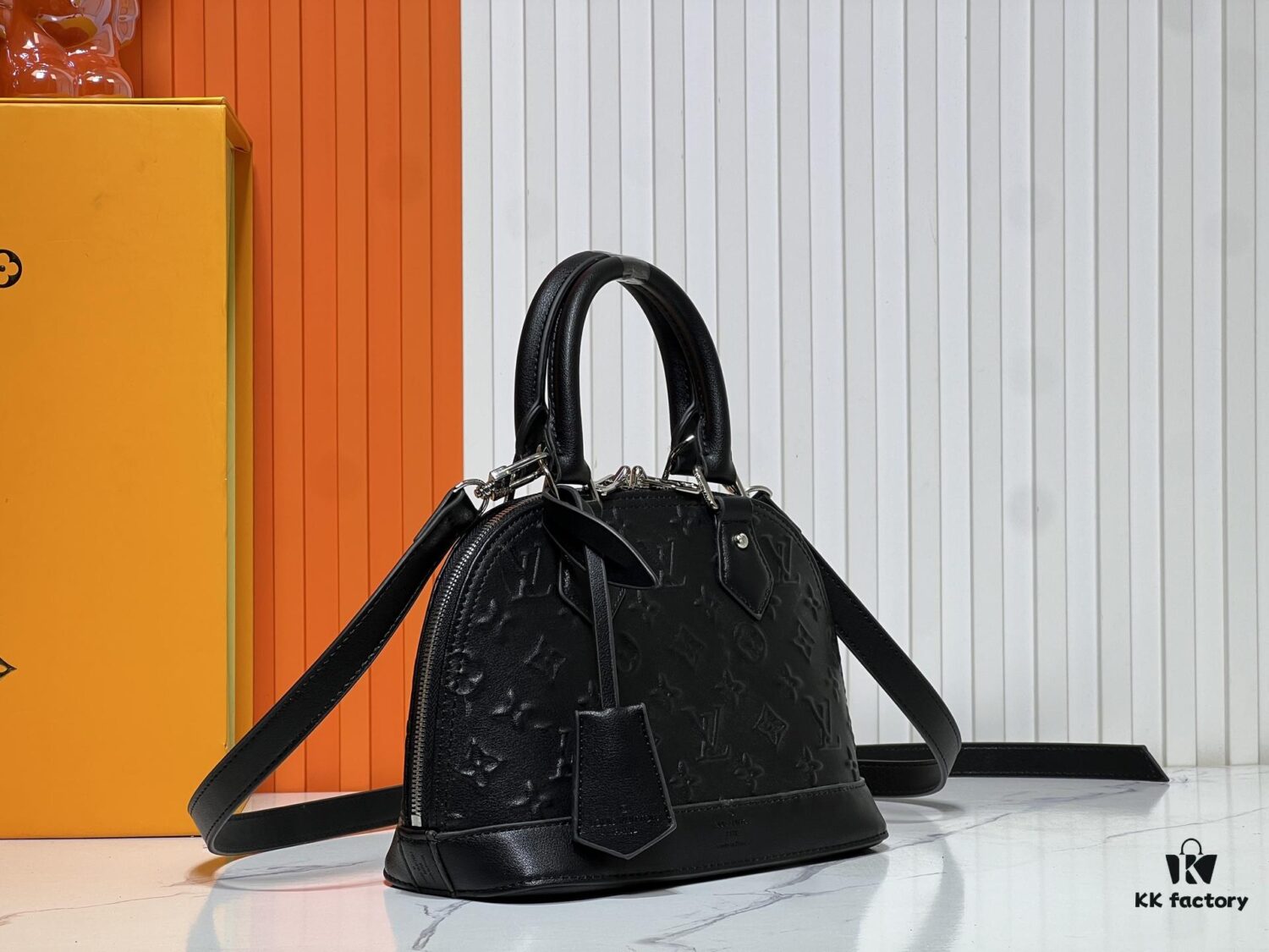 Black Relief M53152 M90611 M82717 Louis Vuitton Alma Bridge Bag