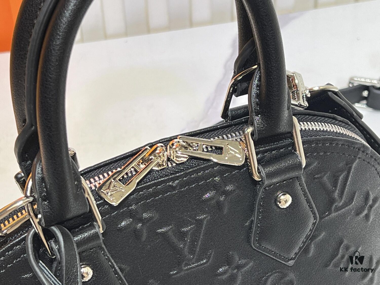 Black Relief M53152 M90611 M82717 Louis Vuitton Alma Bridge Bag