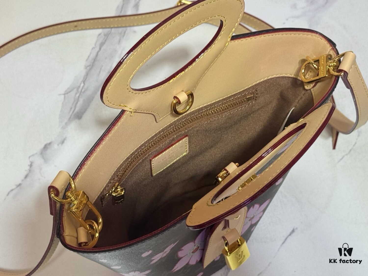 Upgraded Original M14680 Nicolas Ghesquière Presents the Rivage BB Bag from the 2025 Spring-Summer Collection