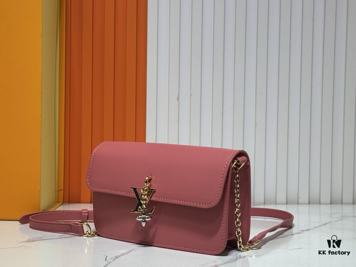 Wallet On Chain Handbag M14564