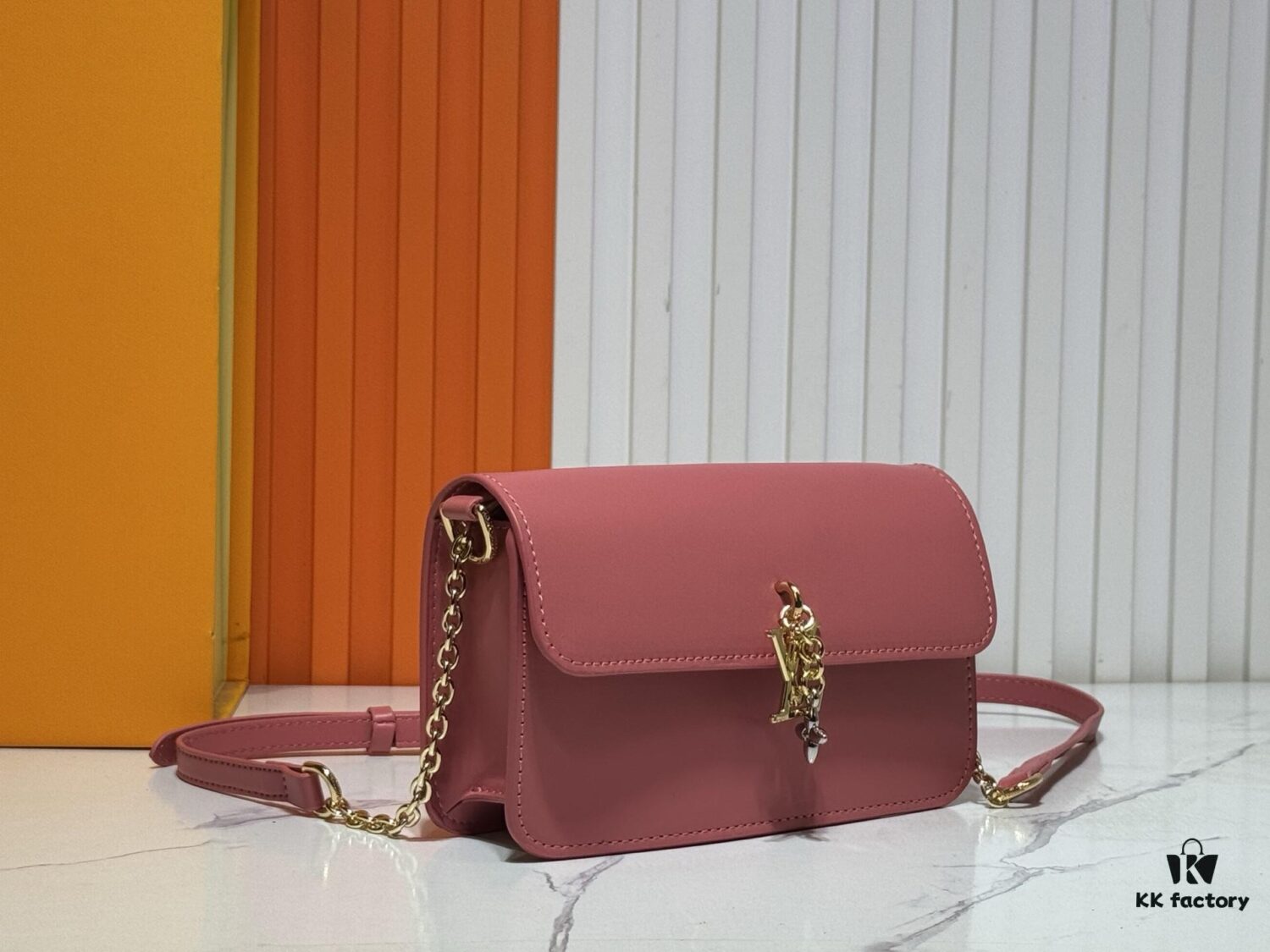 Wallet On Chain Handbag M14564