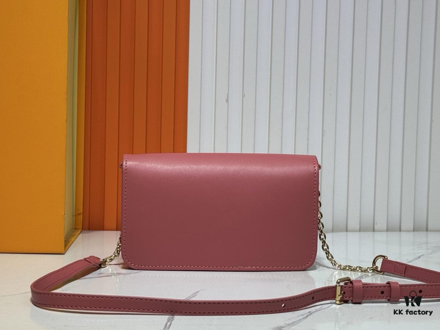 Wallet On Chain Handbag M14564