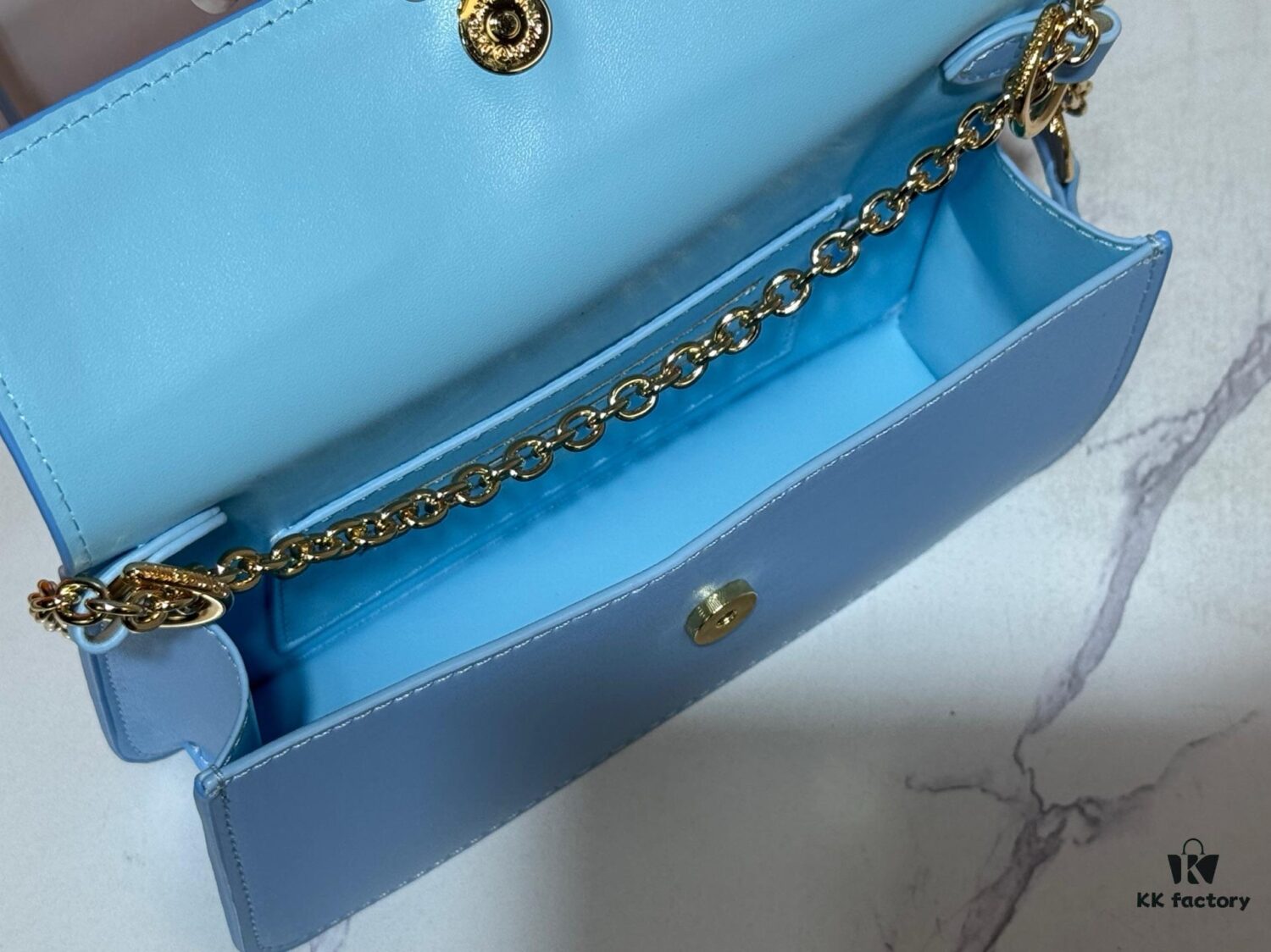 Wallet On Chain Handbag M14564