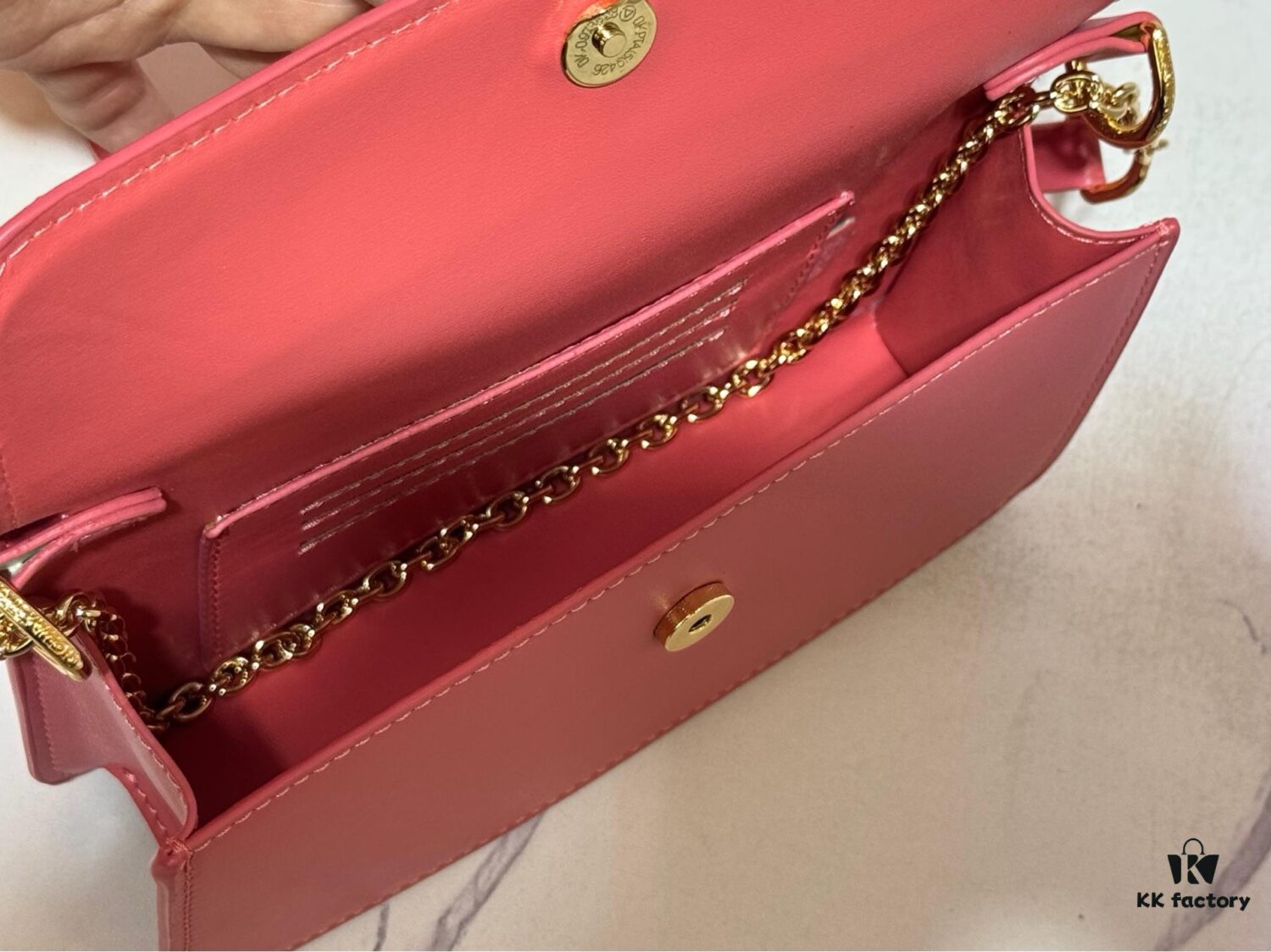 Wallet On Chain Handbag M14564