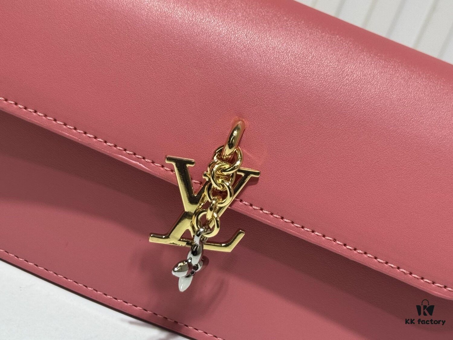 Wallet On Chain Handbag M14564