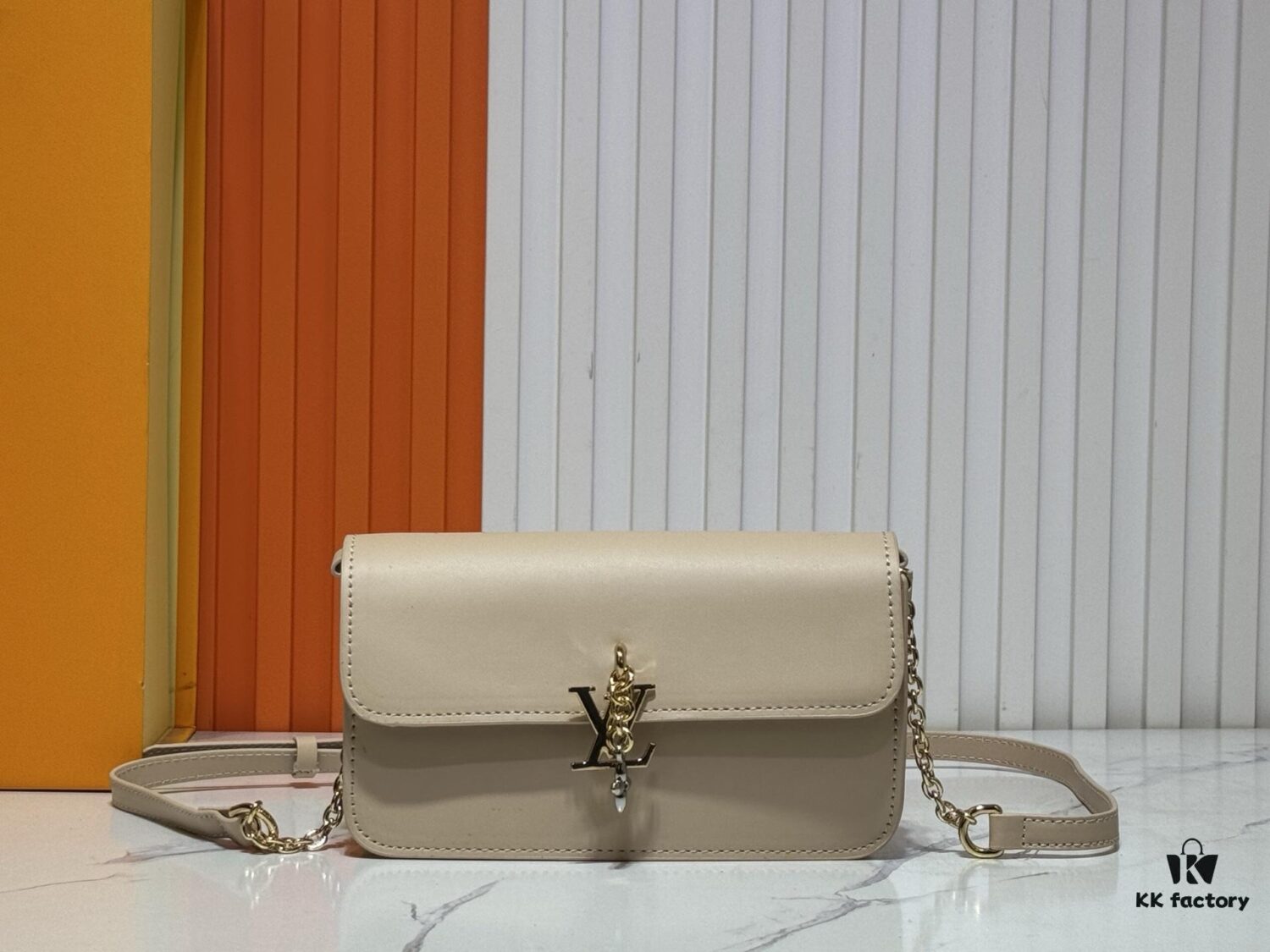 Wallet On Chain Handbag M14564