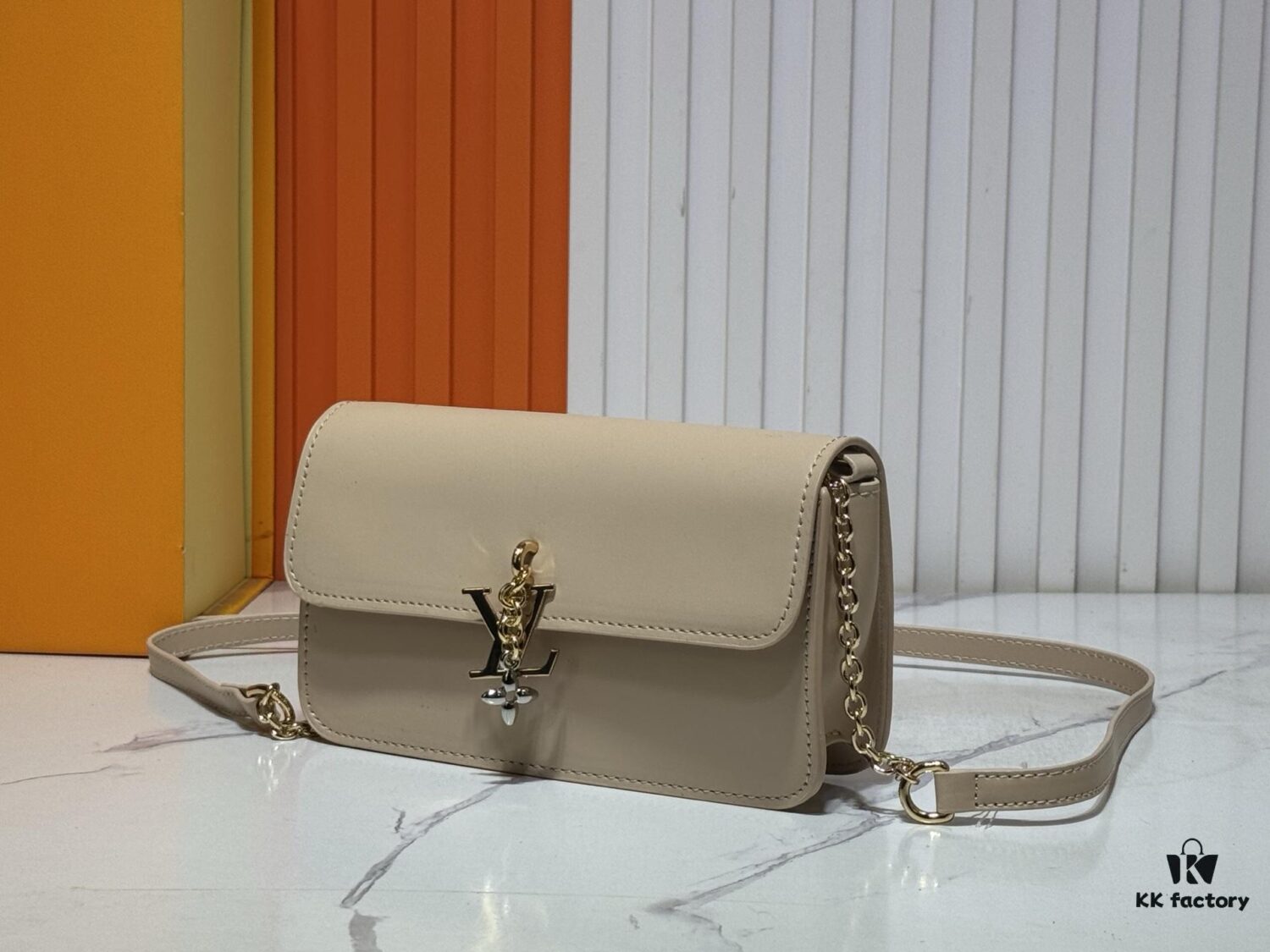 Wallet On Chain Handbag M14564