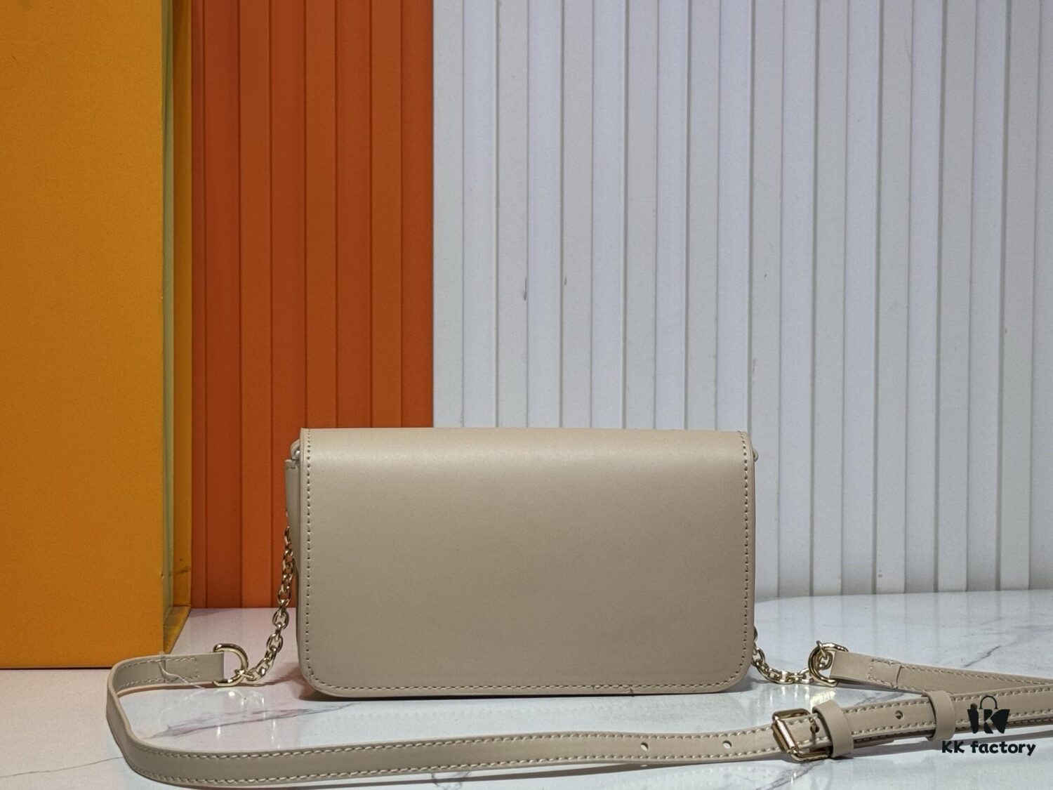 Wallet On Chain Handbag M14564