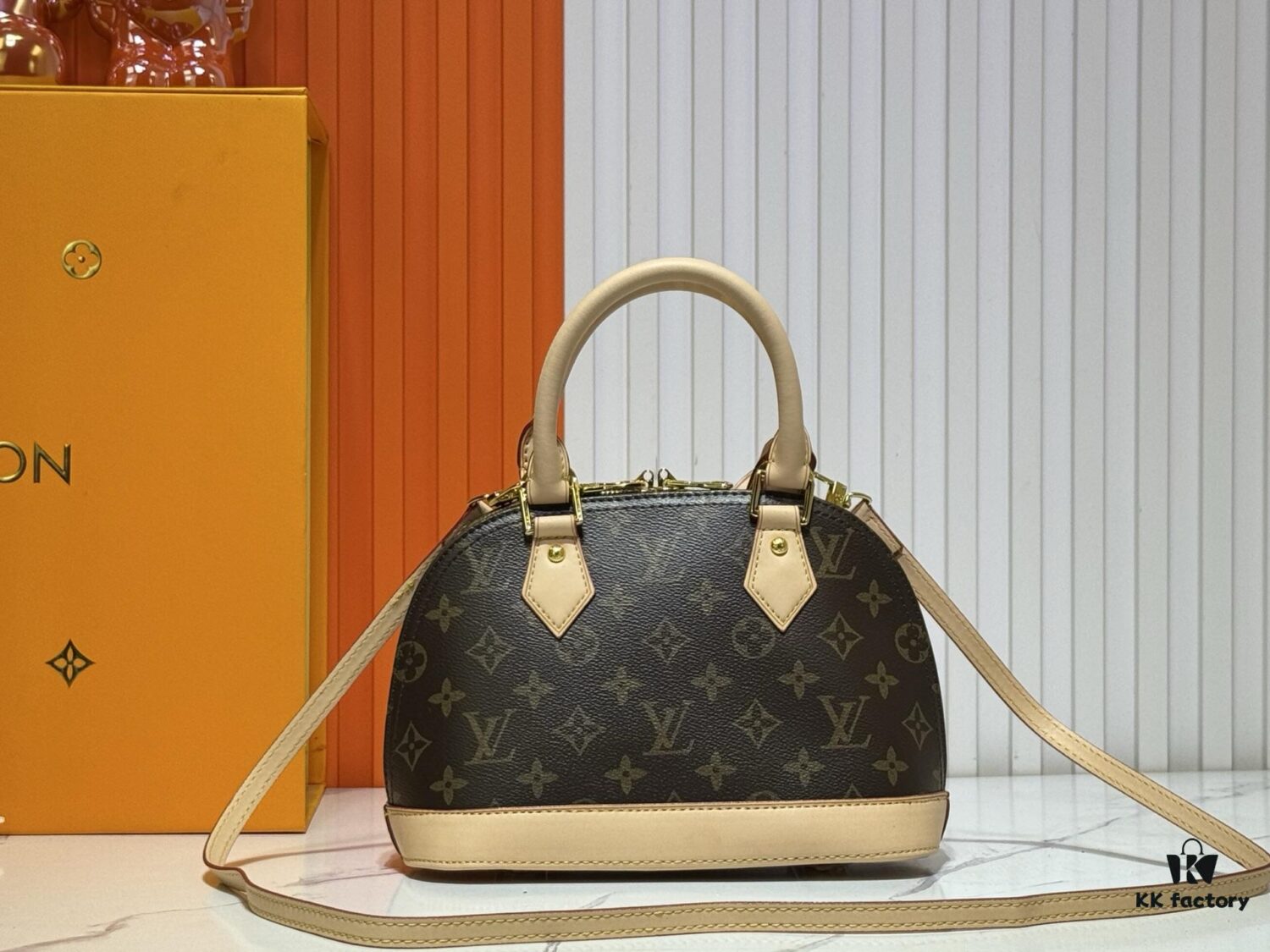 Upgraded N41221 Fige M53152 Reading Glasses This Charming Alma BB Bag Inspired by Louis Vuitton's Classic 1934 Design