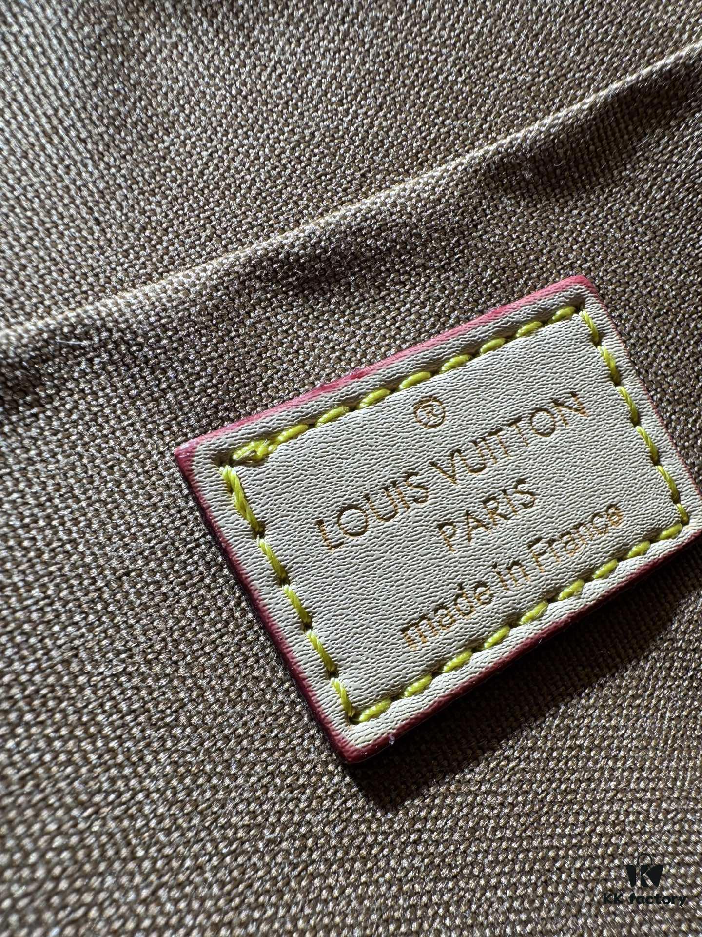 Upgraded N41221 Fige M53152 Reading Glasses This Charming Alma BB Bag Inspired by Louis Vuitton's Classic 1934 Design