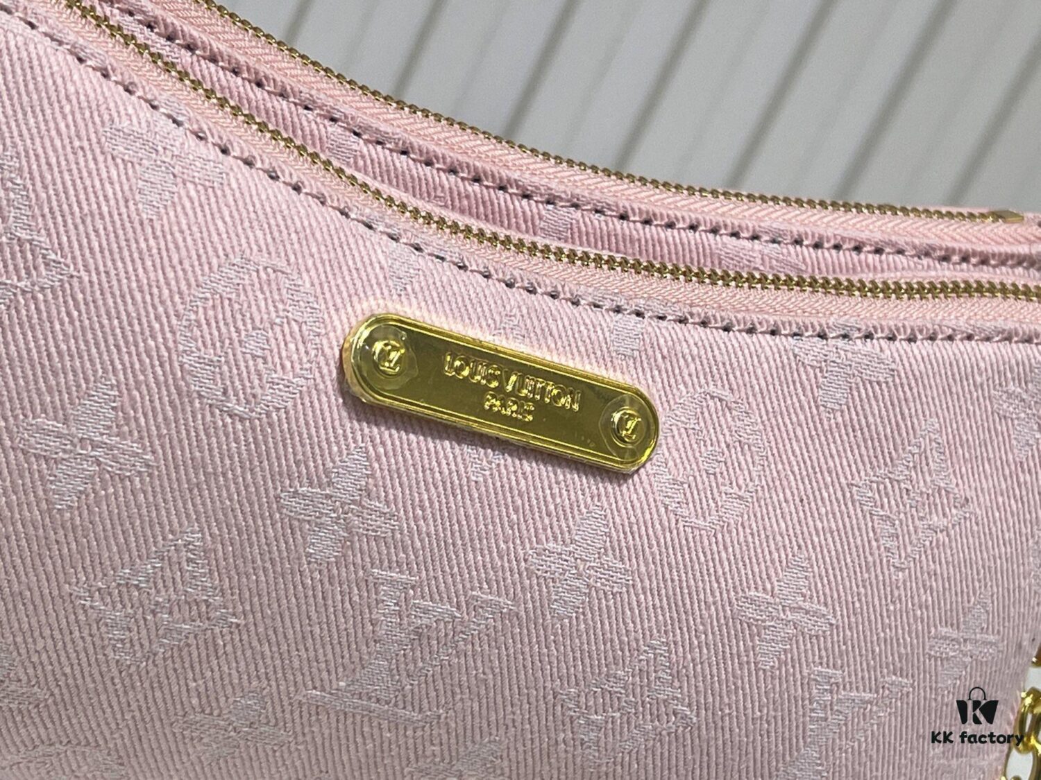 M83532 M14159 Pink Denim Monogram New Denim Liv Pochette