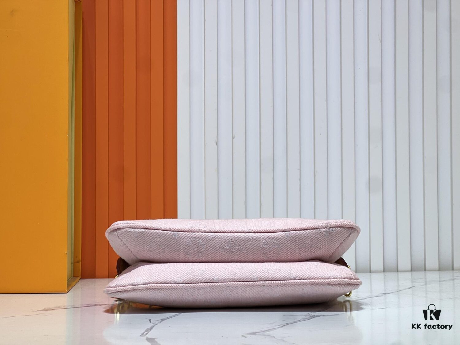 M83532 M14159 Pink Denim Monogram New Denim Liv Pochette