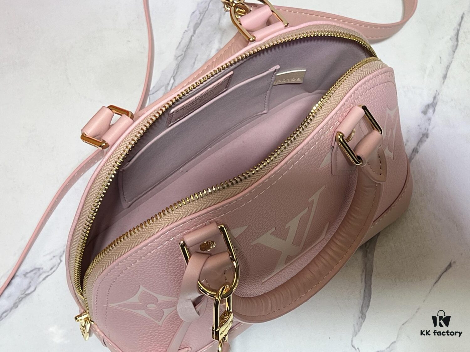 M53152 M13670 Louis Vuitton Alma BB Handbag