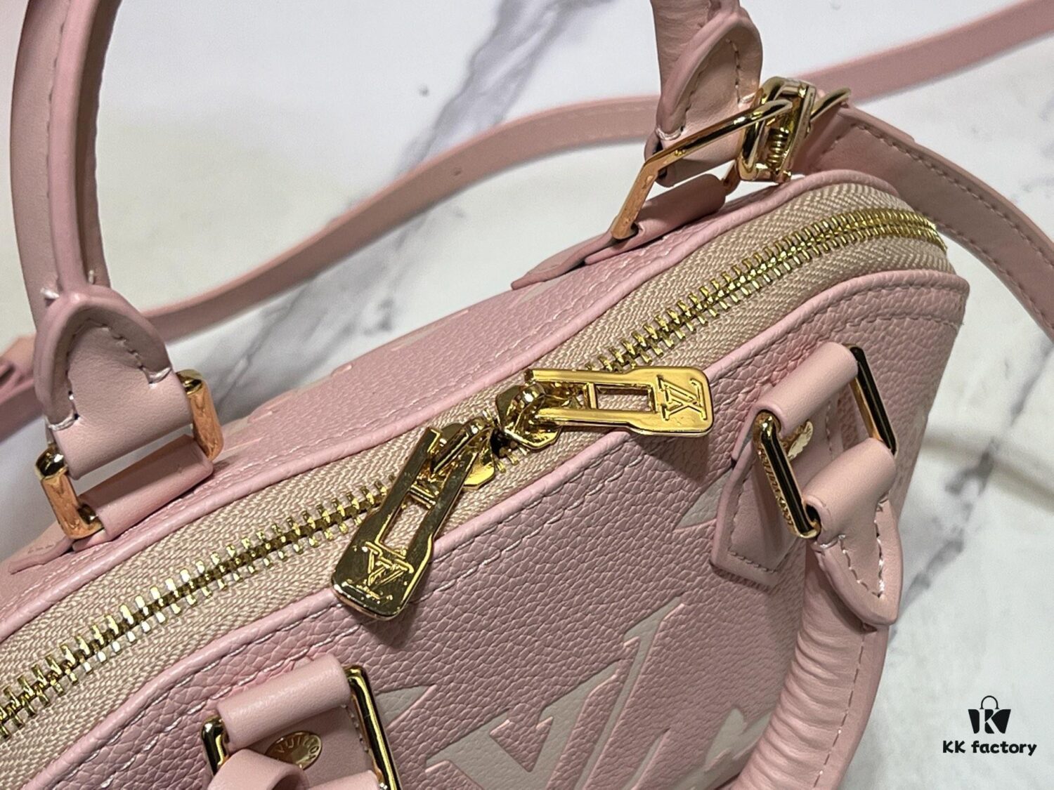 M53152 M13670 Louis Vuitton Alma BB Handbag