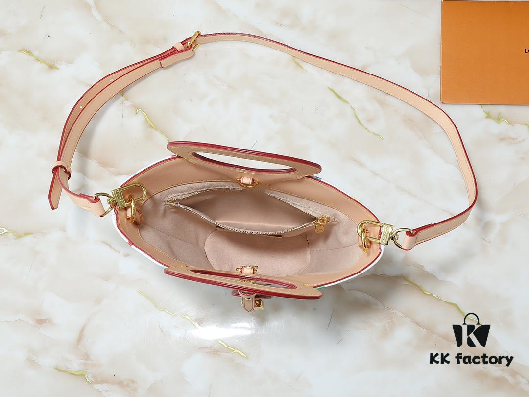 Upgraded Original M1468 Nicolas Ghesquière Presents the Rivage BB Bag from the Louis Vuitton Spring-Summer 2025 Collection