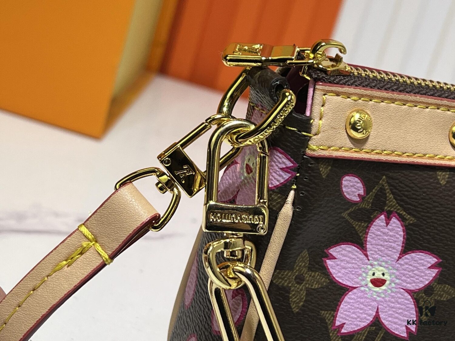 M13666 Pochette Accessoires Bag