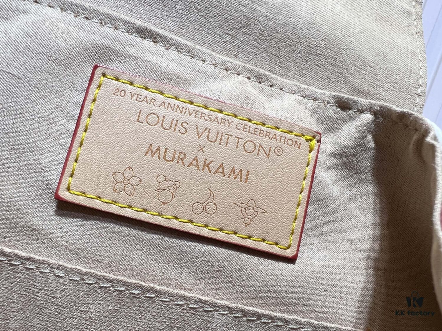 VENICE Backpack M13081-M46836 White Multicolor (Takashi Murakami)