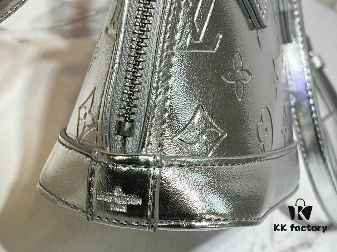 M11835 M53151 M82717 LV Ski Alma Mini Bag