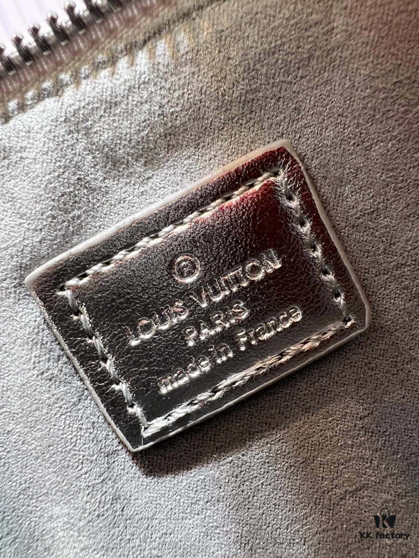 M11835 M53151 M82717 LV Ski Alma Mini Bag