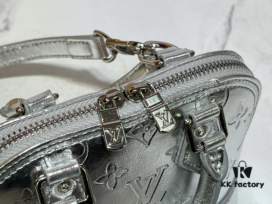 M11835 M53151 M82717 LV Ski Alma Mini Bag