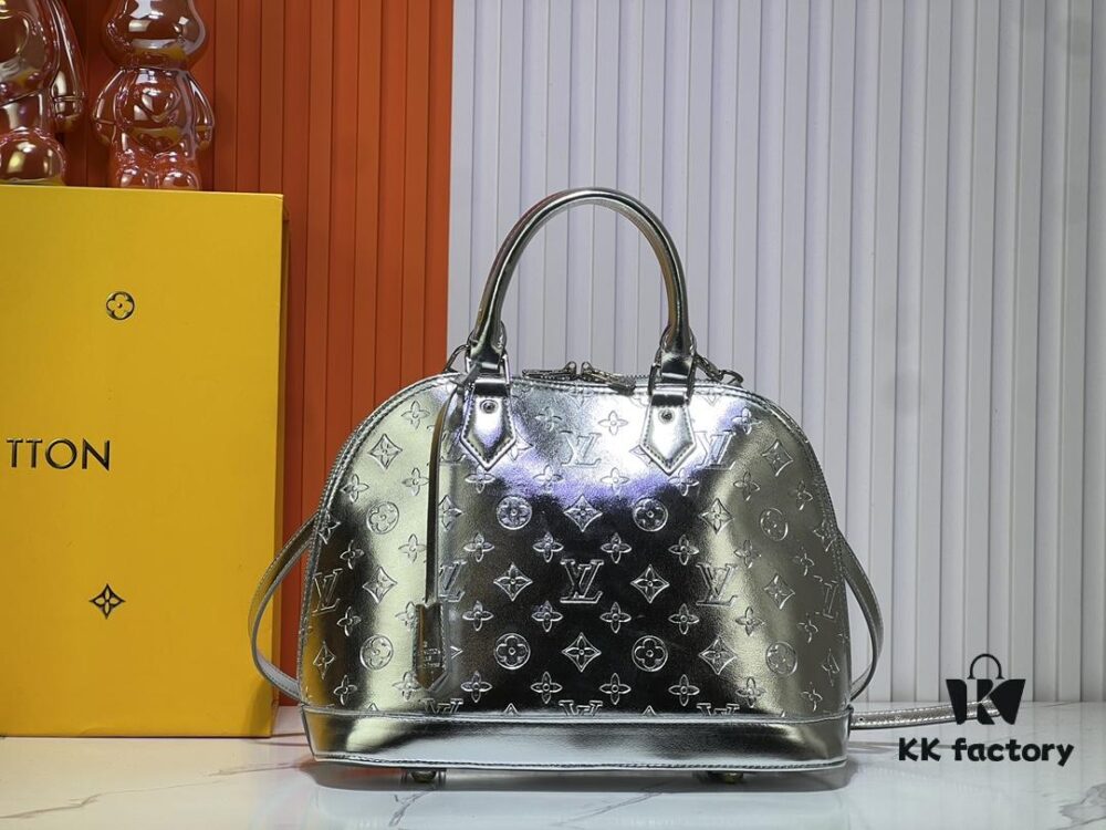 M11835 M53151 Alma BB Bag from the LVSki Collection