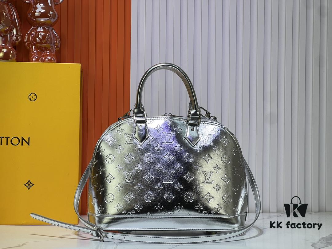 M11835 M53151 Alma BB Bag from the LVSki Collection