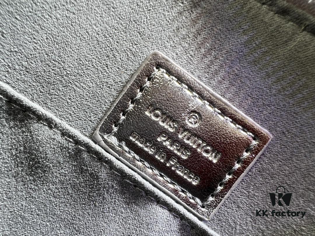 M11835 M53151 Alma BB Bag from the LVSki Collection