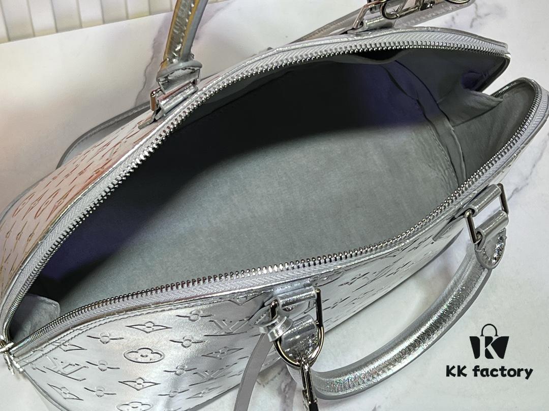 M11835 M53151 Alma BB Bag from the LVSki Collection