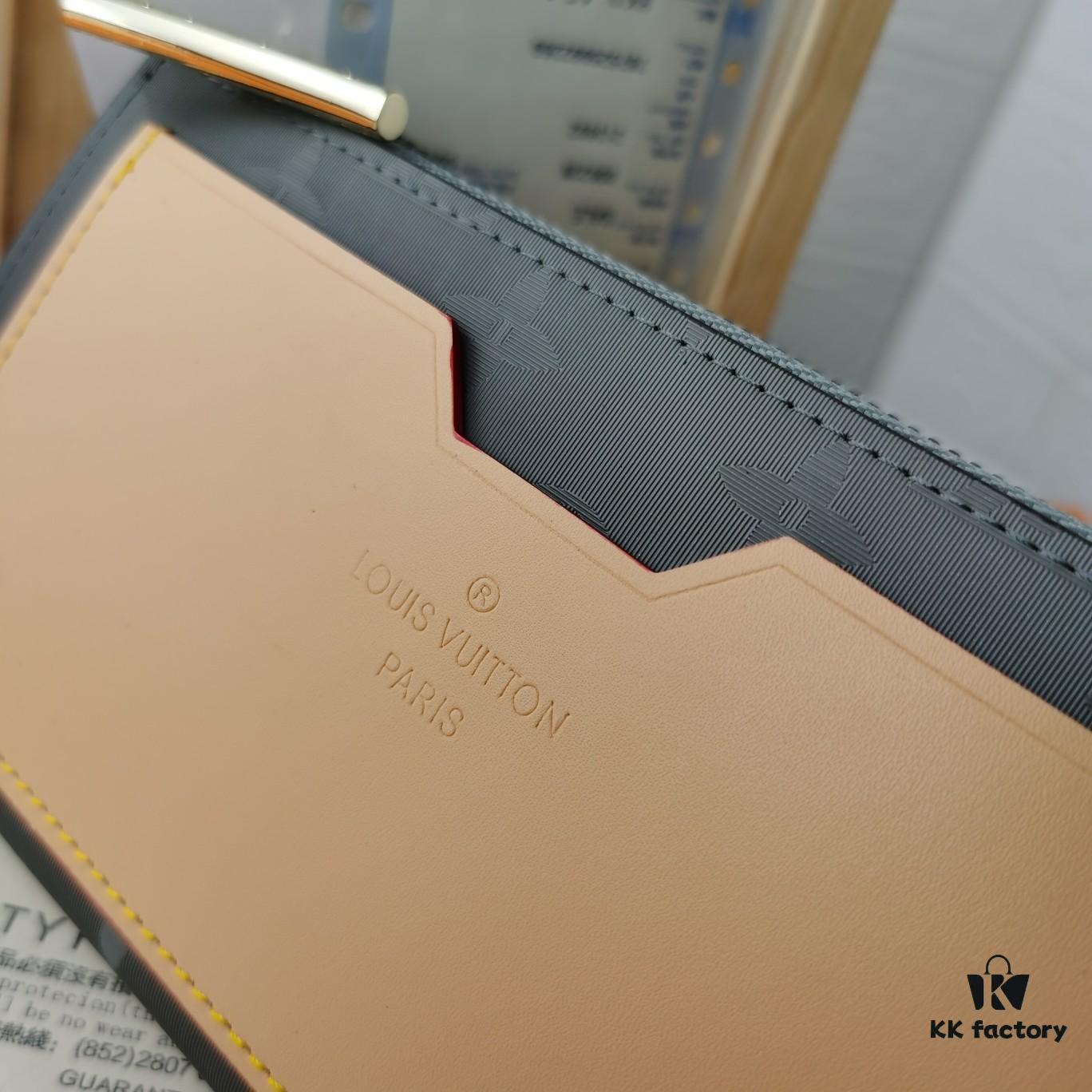 Top Quality Original 💎 [Real Photo, Personal Background] M63237 COSMOS Wallet Made from Monogram Titanium Canvas Featured in Louis Vuitton's 2018-19 Men's Autumn-Winter Fashion Show