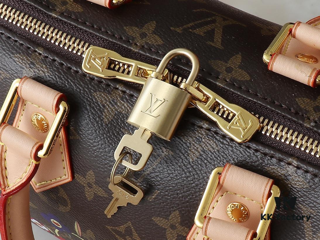 Upgraded Original 🔥Authentic Hardware and Straps🔥 M14175 M46234 This Speedy Bandoulière 20 Handbag combines Monogram canvas with cowhide leather trims, expressing a fashionable flair through the vibrant elements of the Louis Vuitton x Takashi Murakami Re-Edition collection. The front and back reimagine the Monogram flower pattern based on Murakami's 'Superflat' art concept. A striking padlock adorns the zip closure, while Toron handles and a detachable, adjustable chain strap ensure comfortable carrying. Dimensions: 20.5 x 13.5 x 12.0 cm (L x H x W)